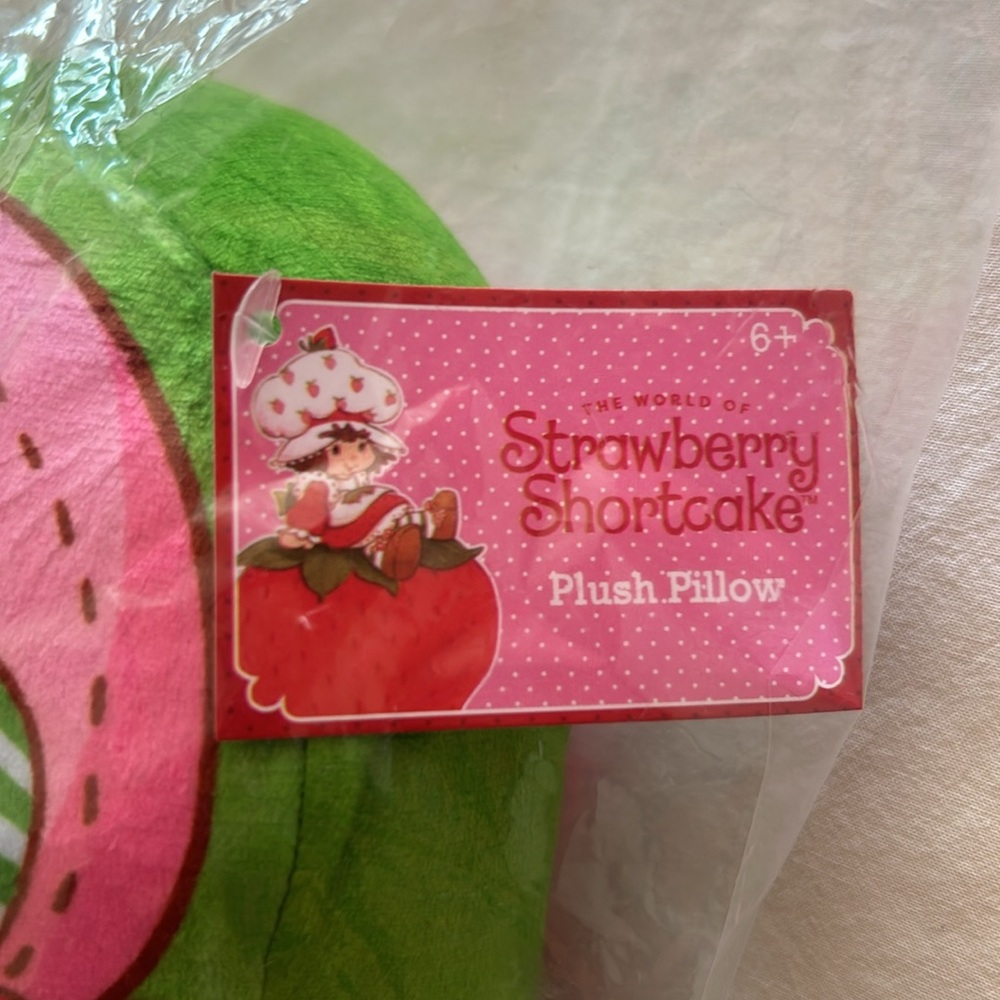 NWT STRAWBERRY SHORTCAKE Raspberry Tart plush pillow - Picture 4 of 7